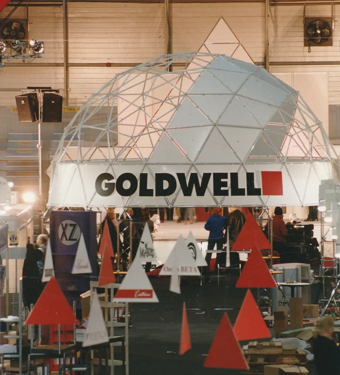 Exhibition system stands Goldwell stand