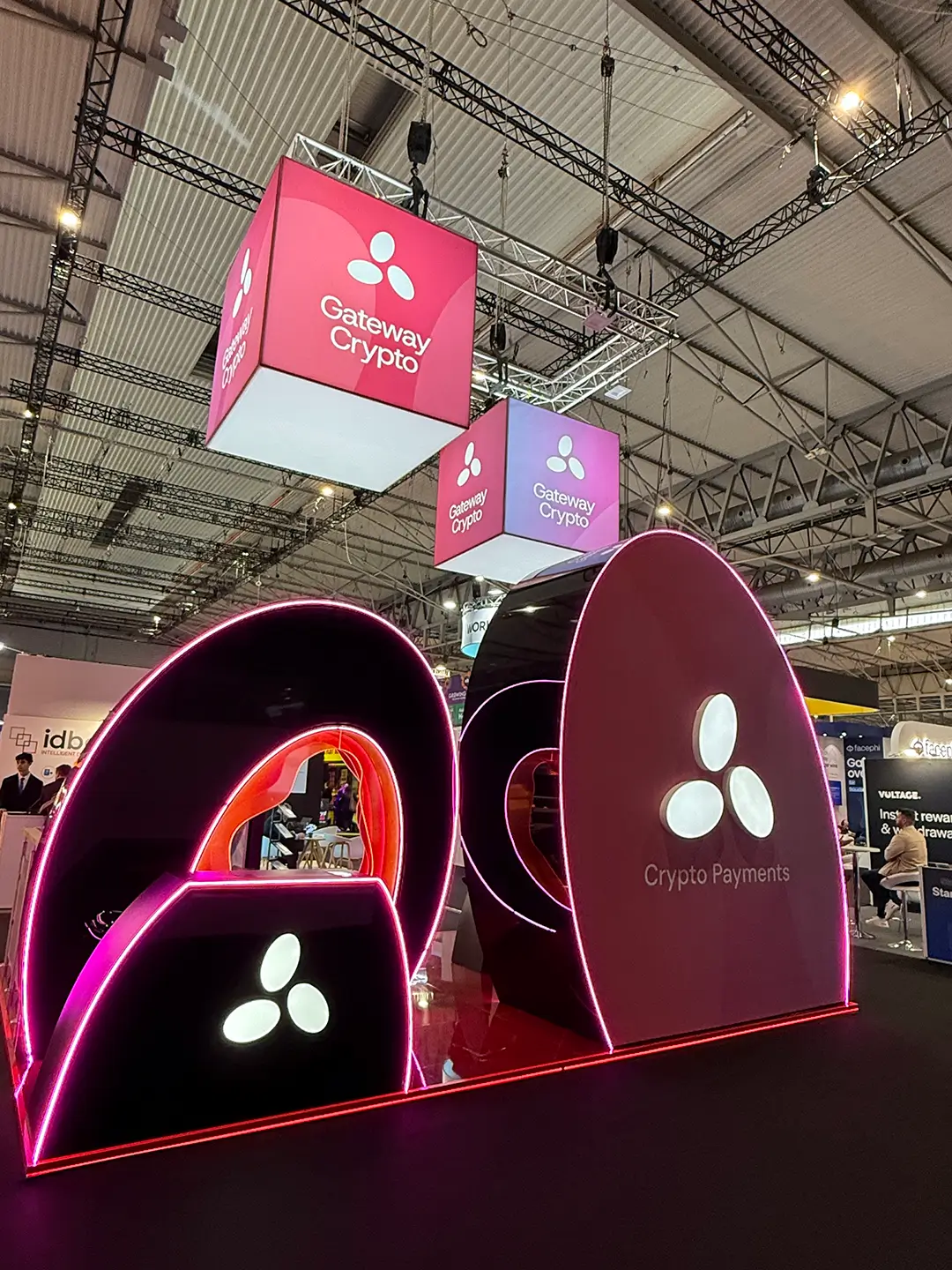 Custom-built exhibition stands 