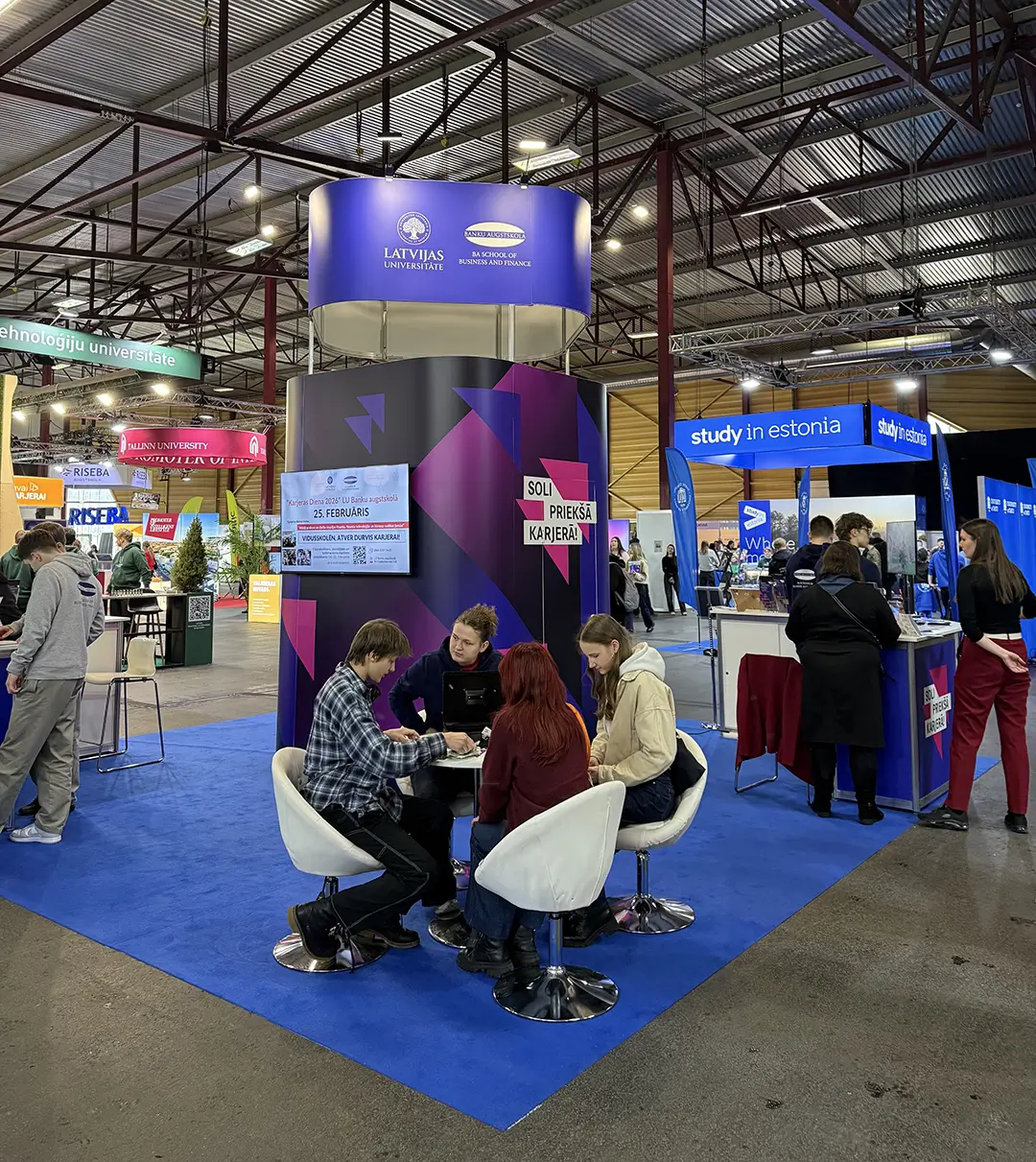 Custom-built exhibition stands | Skola 2026