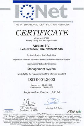 Certificates, diplomas and references 1